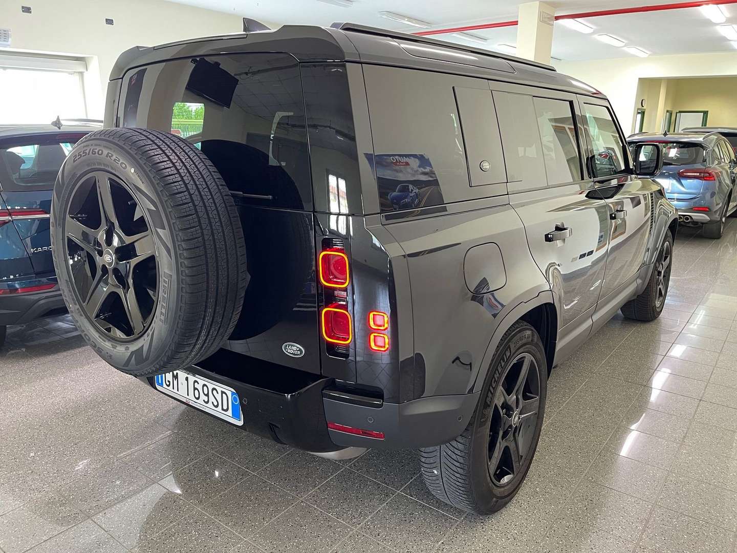 Land Rover Defender 110 D200 SE - 2023 - Joinsteer - #2