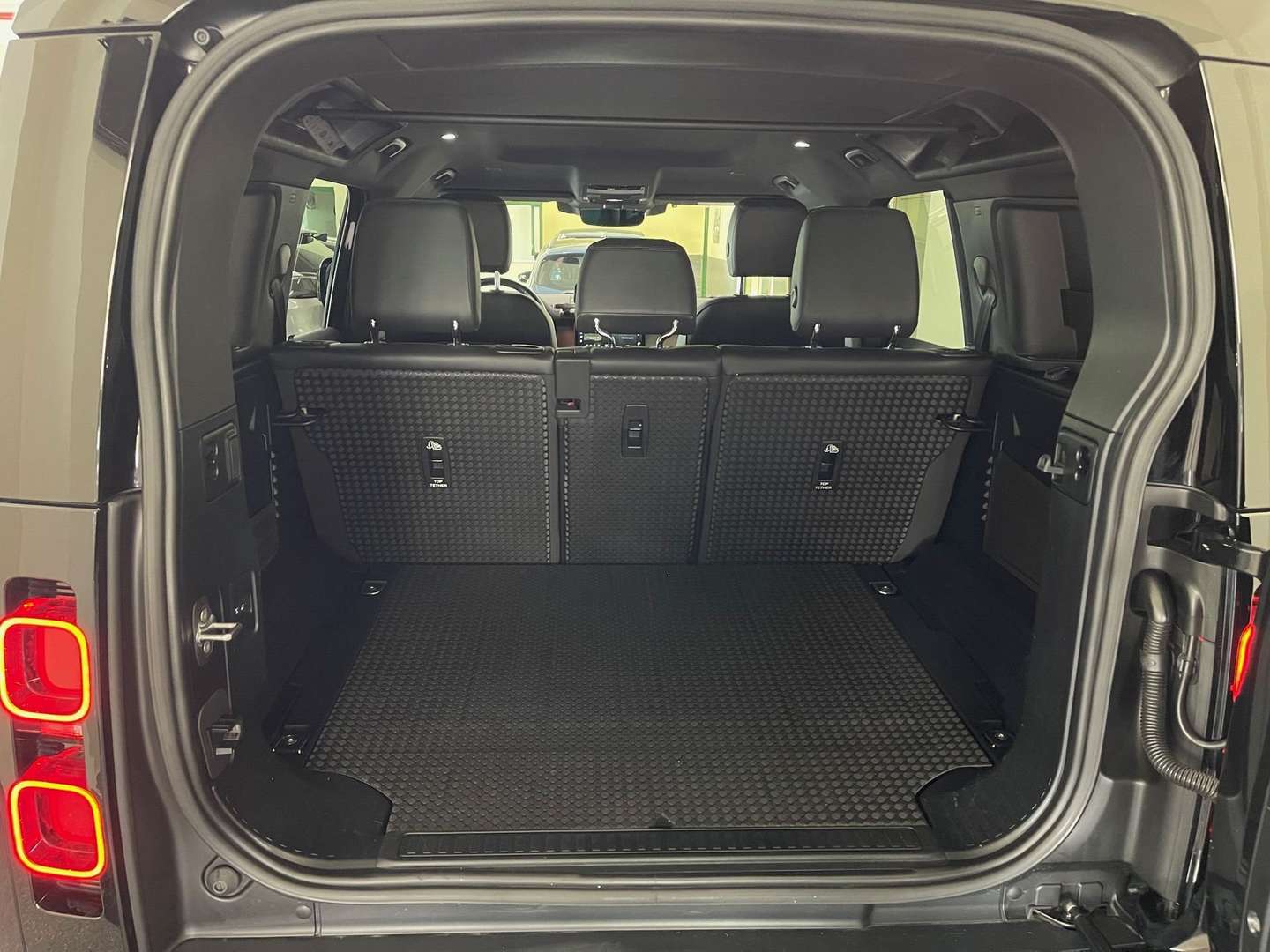 Land Rover Defender 110 D200 SE - 2023 - Joinsteer - #5