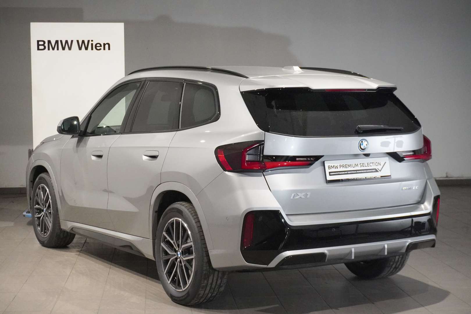 BMW IX1 EDrive20 - 2026 - Joinsteer - #25