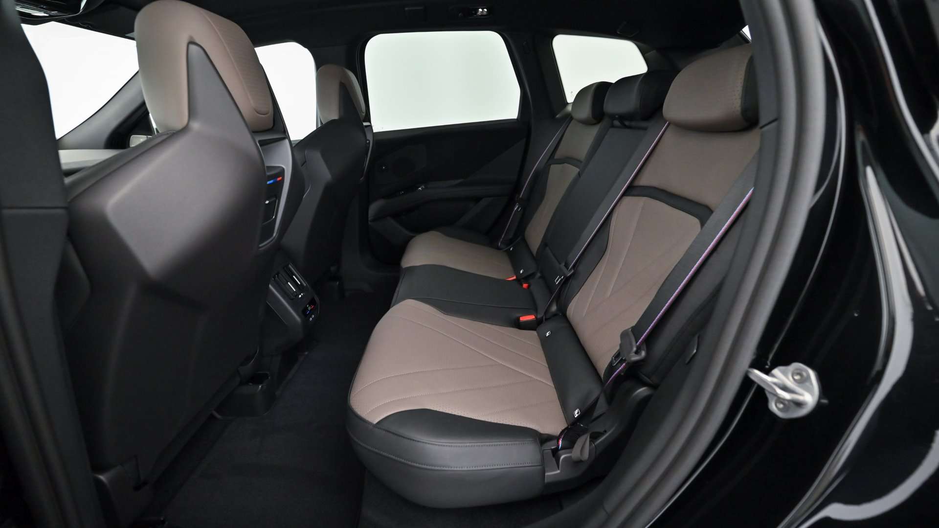 BMW iX3 XDrive50 - 2026 - Joinsteer - #8