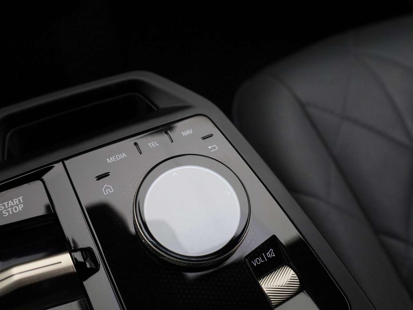 BMW IX High Executive XDrive40 - 2022 - Joinsteer - #34