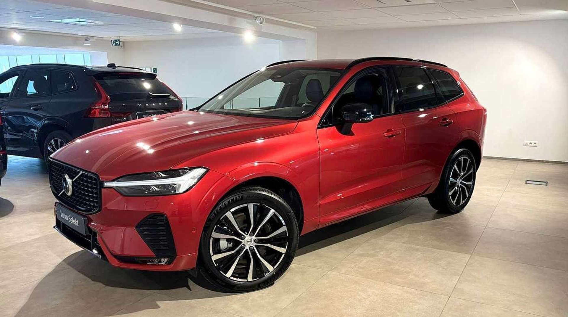 Volvo XC60 B4 Plus - 2023 - Joinsteer - #1