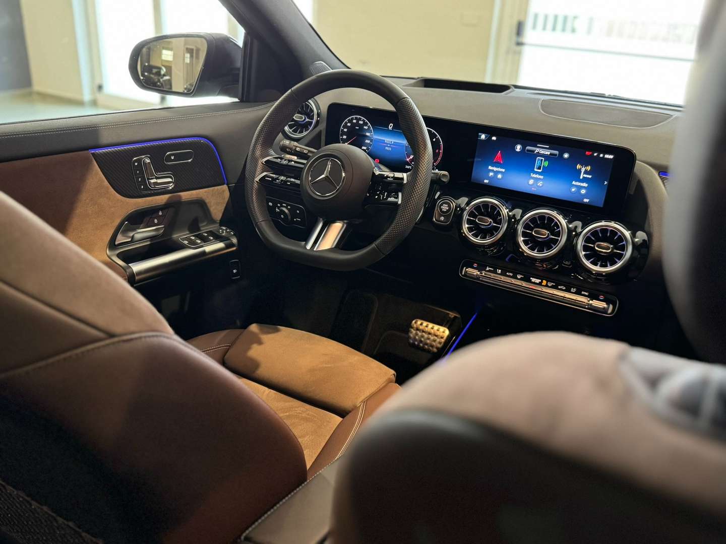 Mercedes GLA 200 D AMG Line - 2025 - Joinsteer - #9