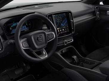 Volvo C40 Recharge — photo 10