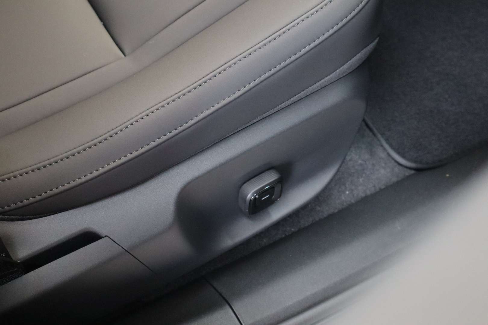 Volvo EX30 Plus - 2025 - Joinsteer - #32