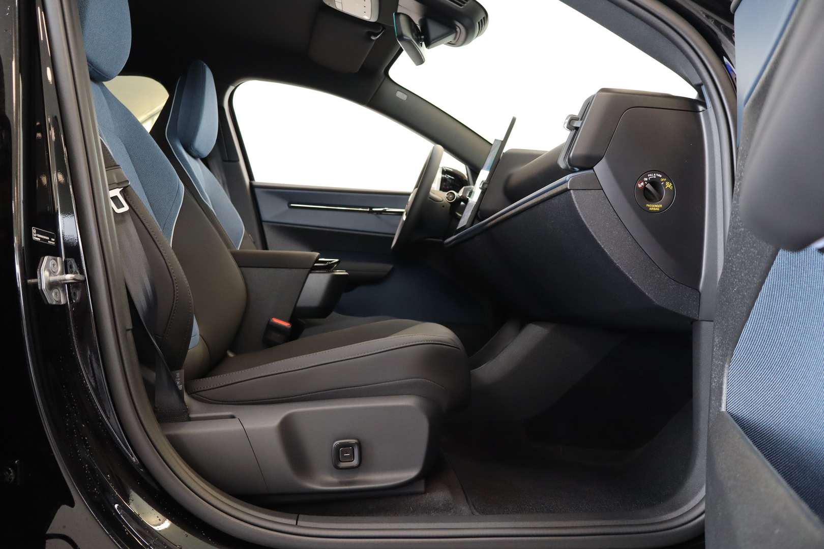 Volvo EX30 Plus - 2025 - Joinsteer - #36