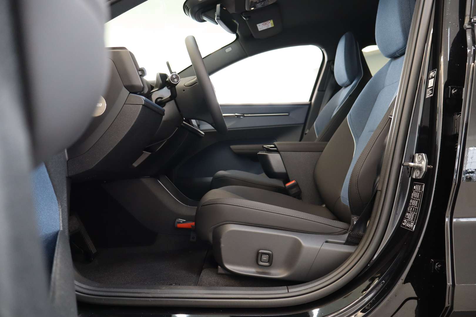 Volvo EX30 Plus - 2025 - Joinsteer - #38