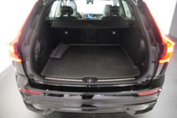 Volvo XC60 B4 R-Design — photo 21