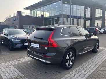 Volvo XC60 T6 Recharge Core — photo 21