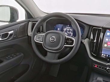 Volvo XC60 — photo 14