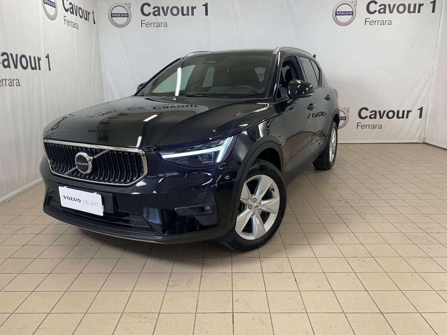 Volvo XC40 B3 Core - 2025 - Joinsteer - #1