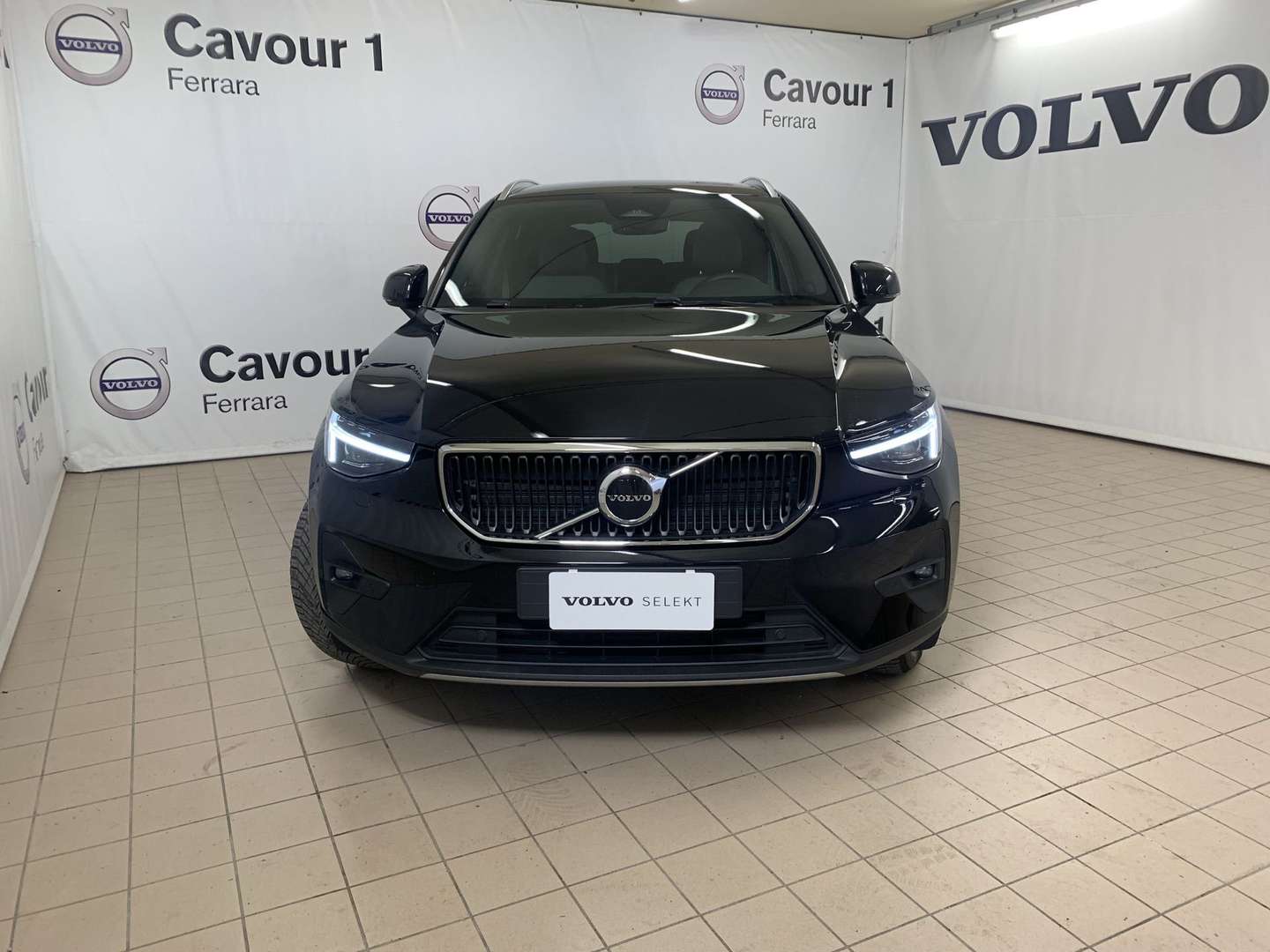 Volvo XC40 B3 Core - 2025 - Joinsteer - #2