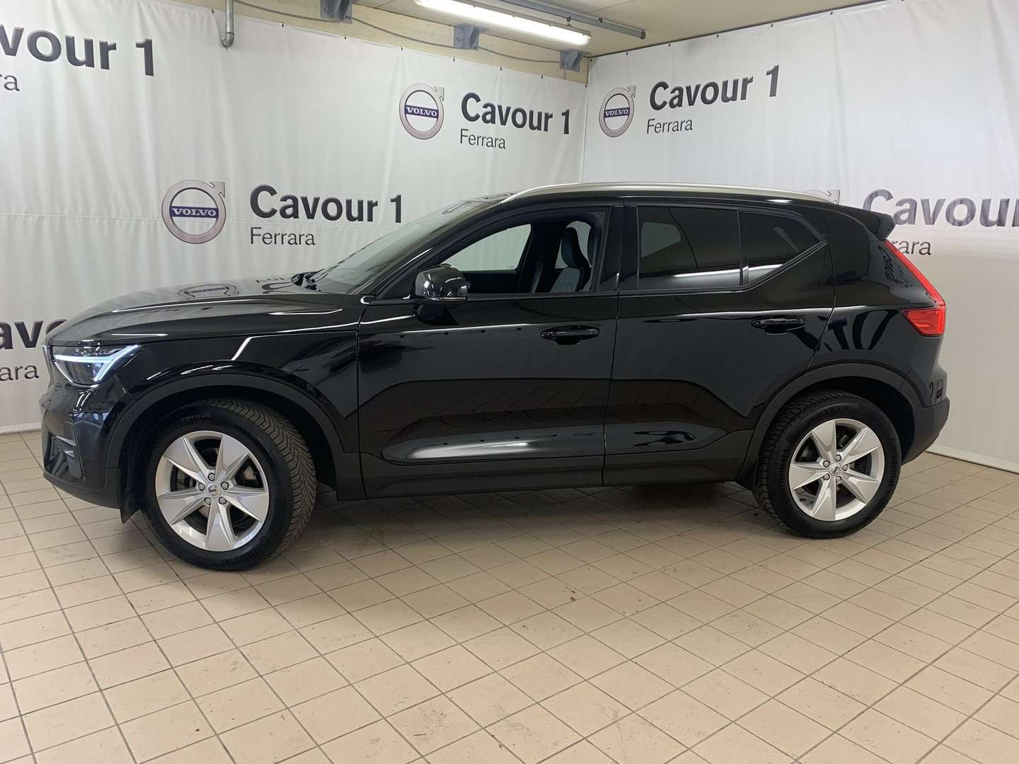 Volvo XC40 B3 Core - 2025 - Joinsteer - #5