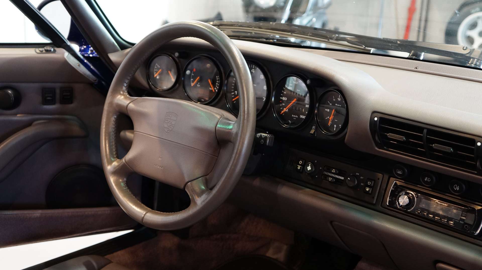 Porsche 993 Carrera 2 - 1993 - Joinsteer - #26