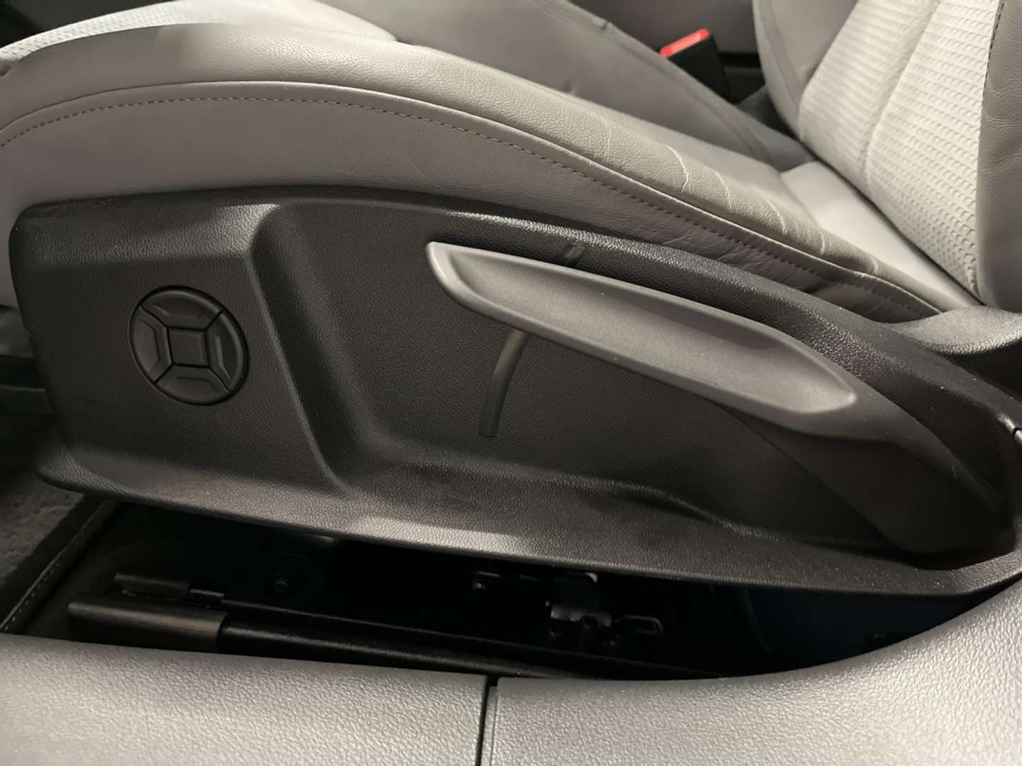 Audi A6 S Line 55 TFSI E - 2024 - Joinsteer - #12