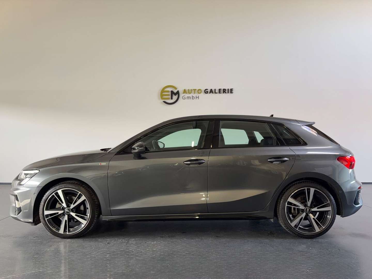 Audi A3 Sportback S Line 35 TFSI - 2023 - Joinsteer - #2