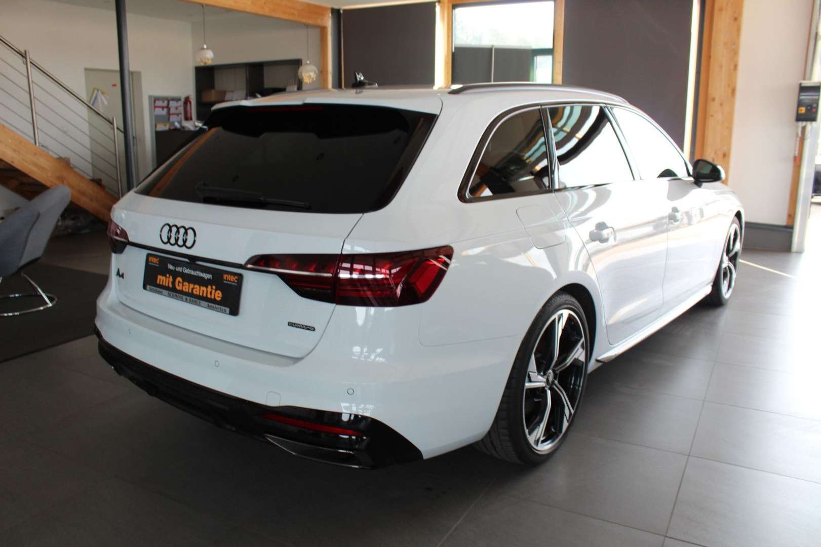 Audi A4 S Line Avant 40 TFSI - 2024 - Joinsteer - #4