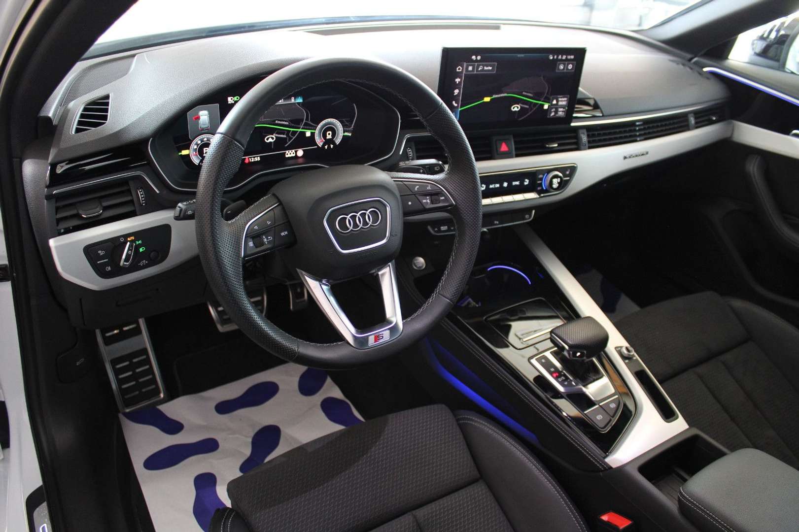 Audi A4 S Line Avant 40 TFSI - 2024 - Joinsteer - #8