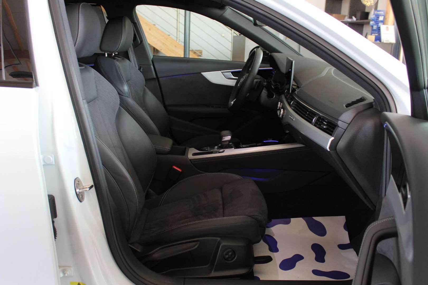 Audi A4 S Line Avant 40 TFSI - 2024 - Joinsteer - #10