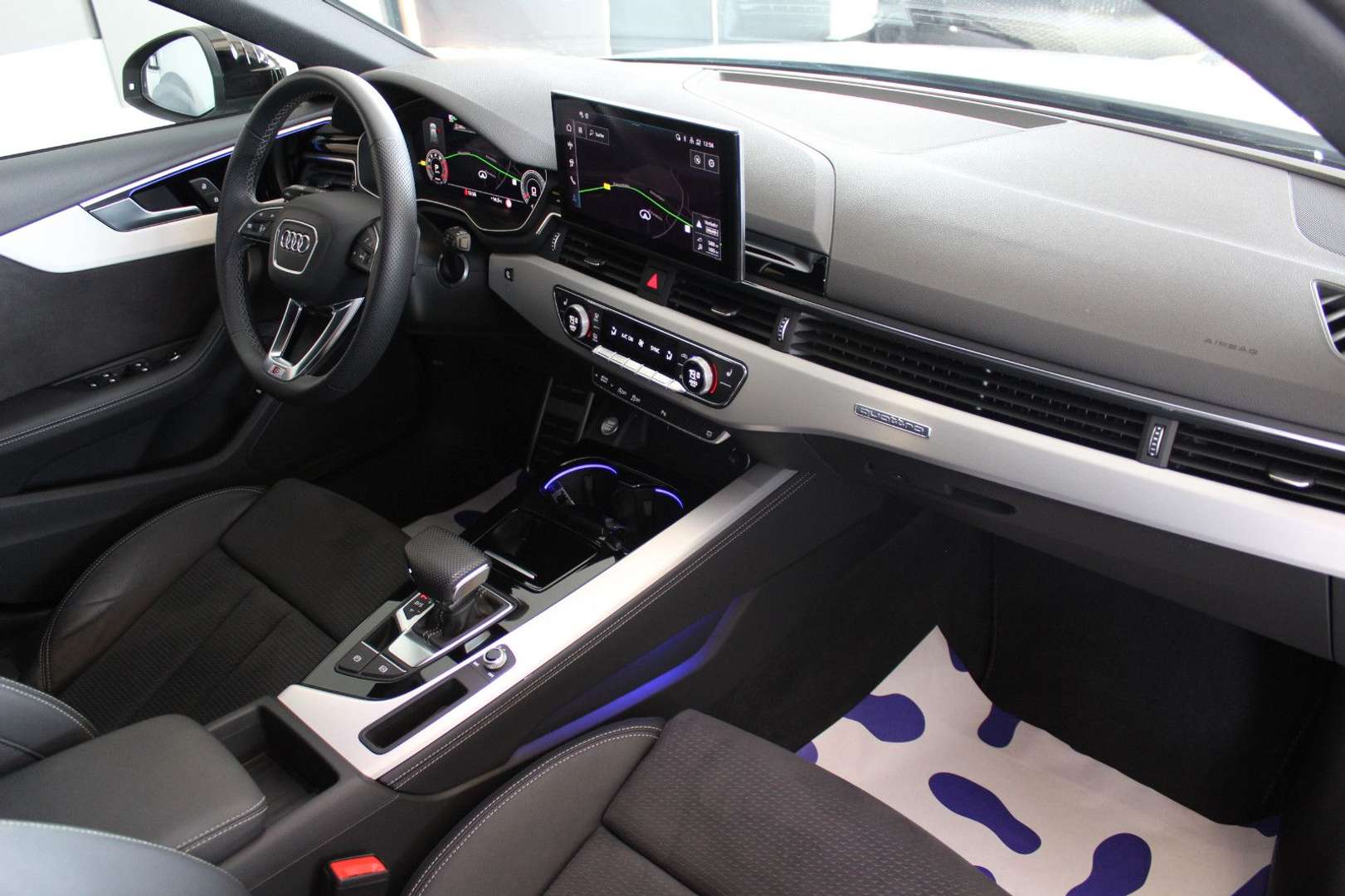 Audi A4 S Line Avant 40 TFSI - 2024 - Joinsteer - #11