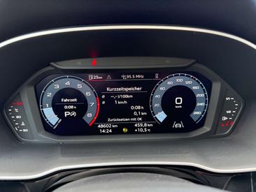 Audi Q3 35 TFSI — photo 9