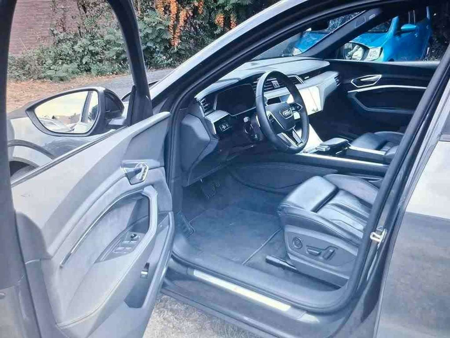 Audi E-tron Black S - 2022 - Joinsteer - #7