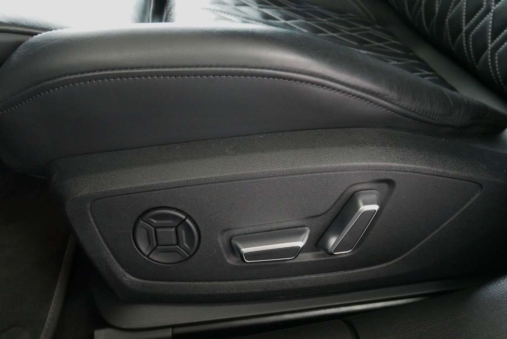 Audi A6 S Line 40 TDI - 2024 - Joinsteer - #21