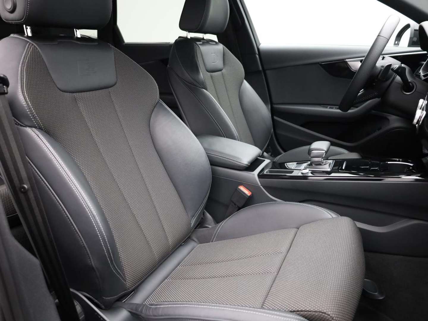 Audi A4 S Line Avant 35 TDI - 2020 - Joinsteer - #17