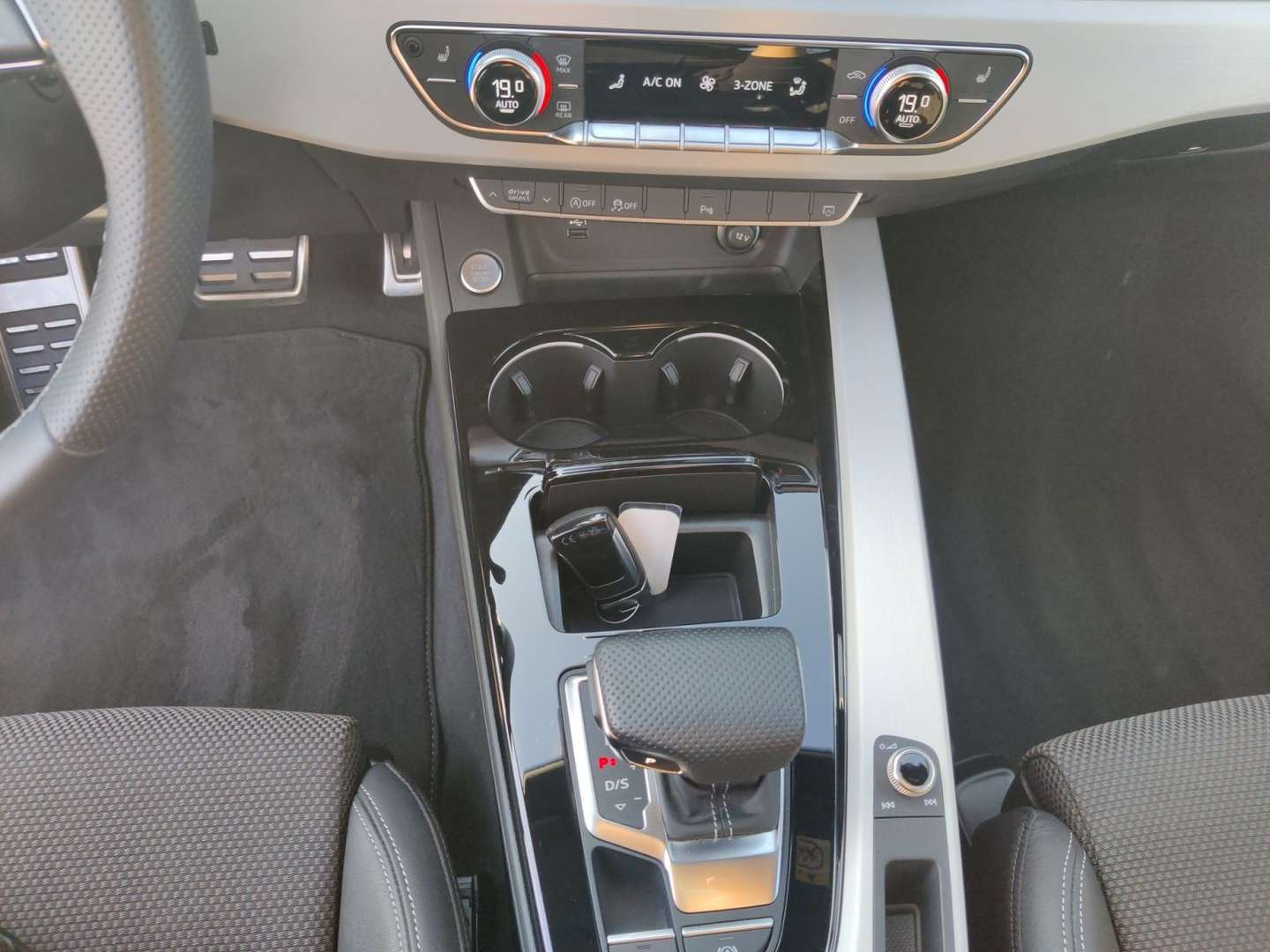 Audi A4 S Line 45 TFSI - 2023 - Joinsteer - #7