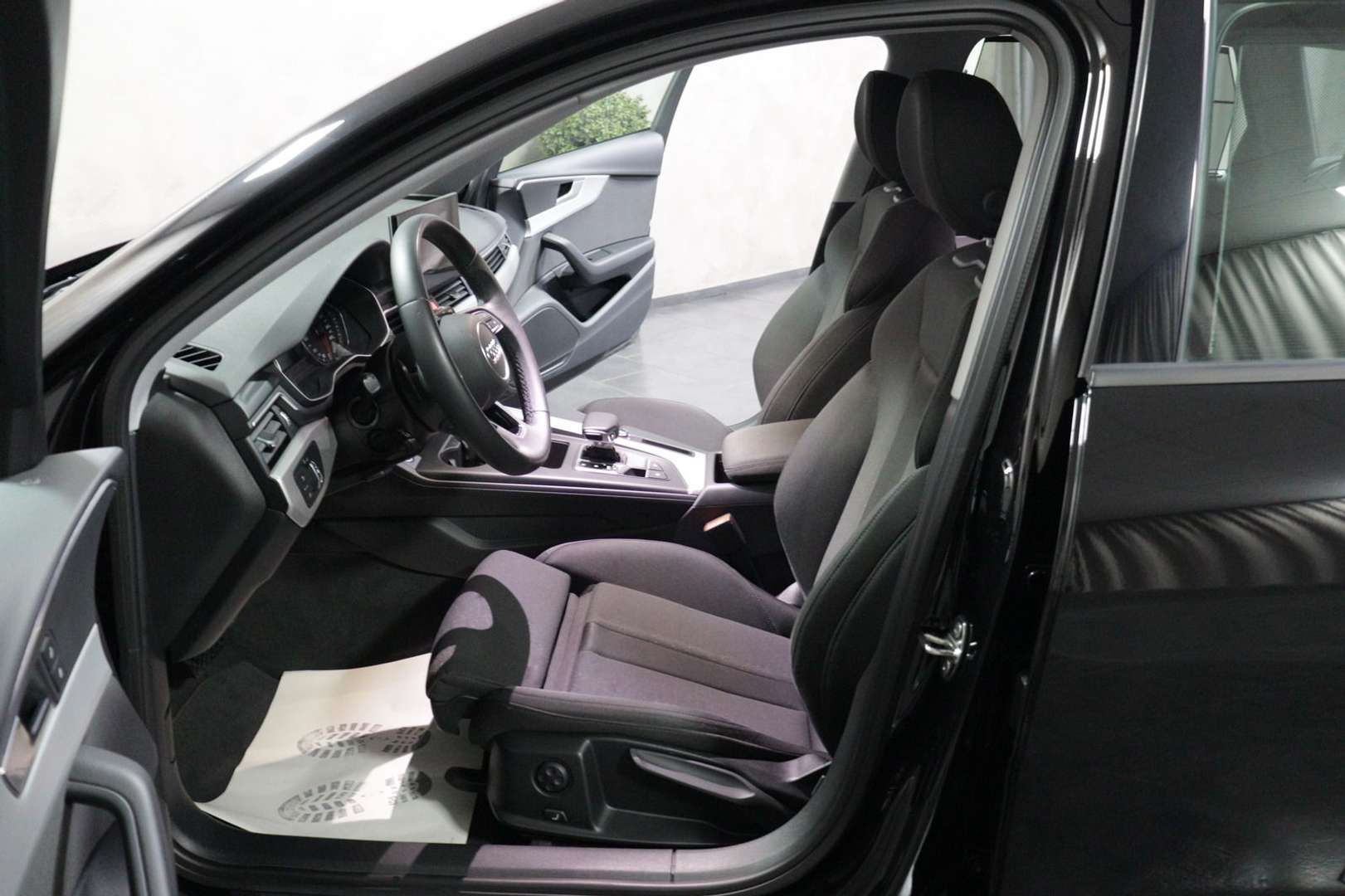 Audi A4 Avant 35 TDI - 2023 - Joinsteer - #3