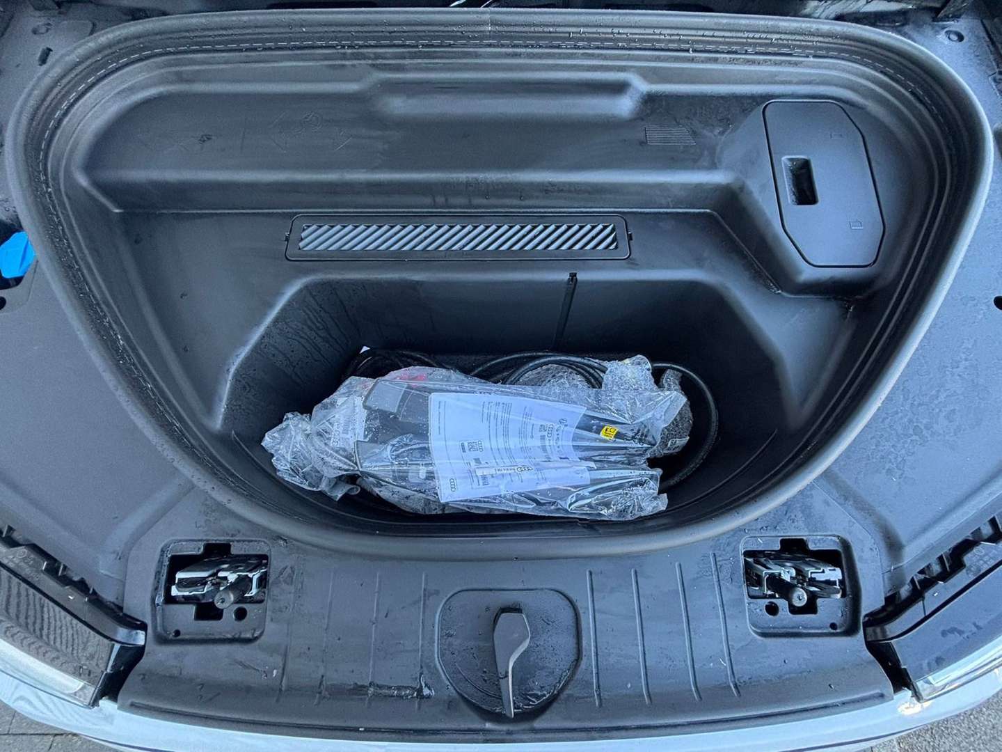 Audi Q6 E-tron S Line Performance - 2025 - Joinsteer - #6