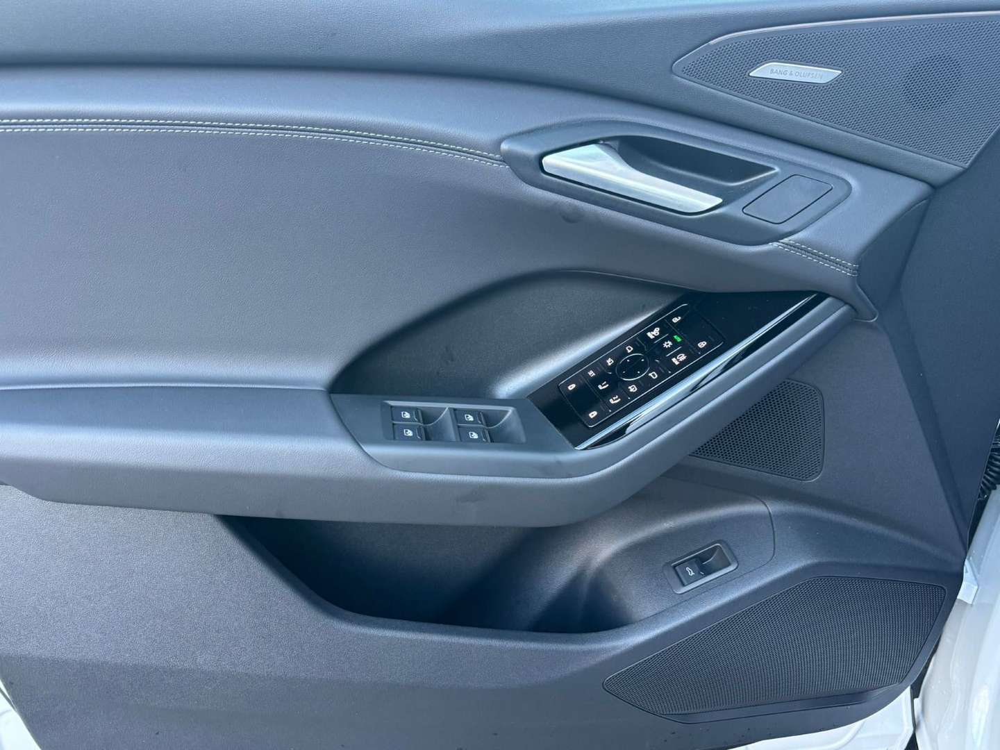 Audi Q6 E-tron S Line Performance - 2025 - Joinsteer - #8