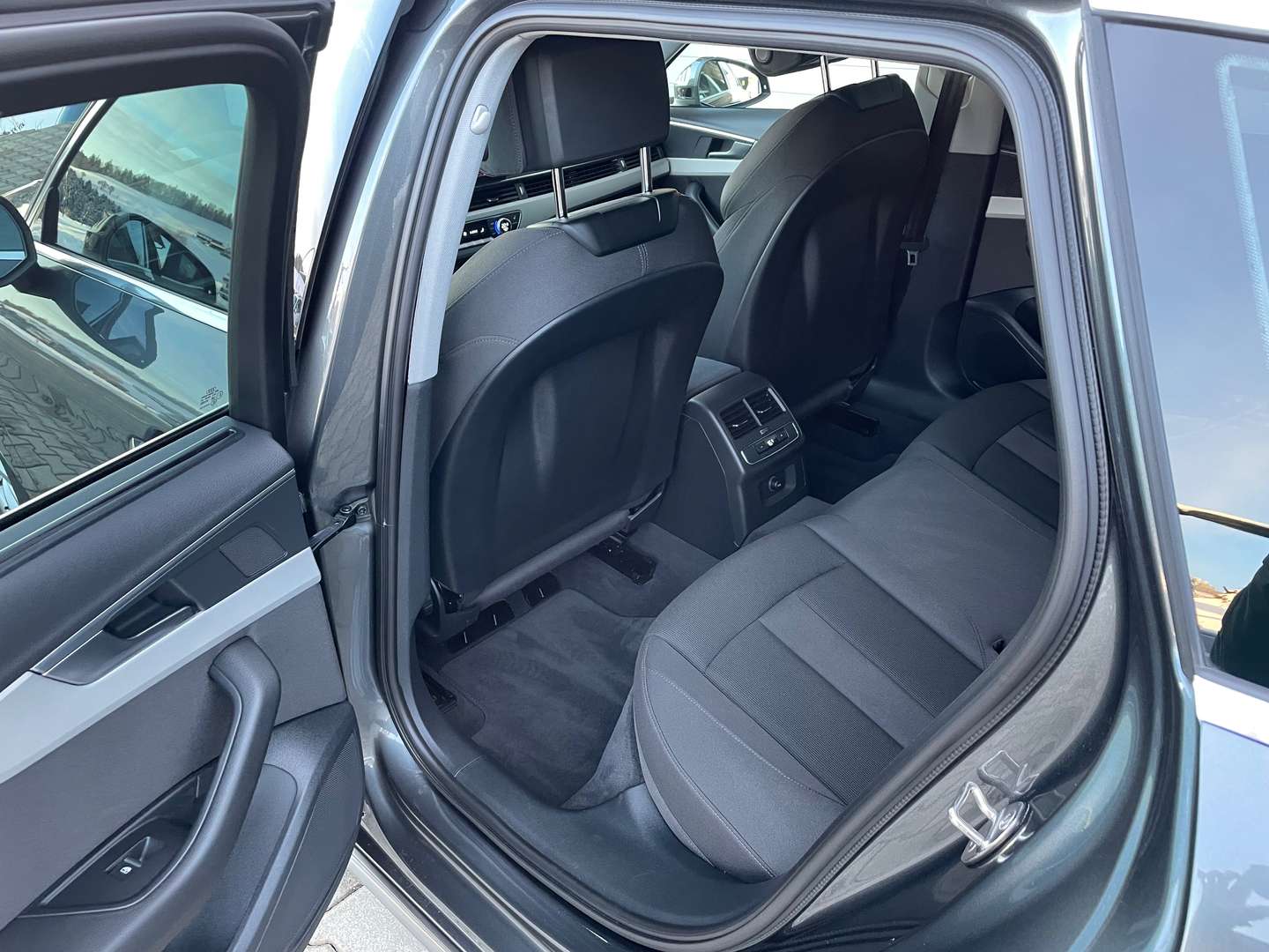 Audi A4 S Line Avant 35 TDI - 2022 - Joinsteer - #5