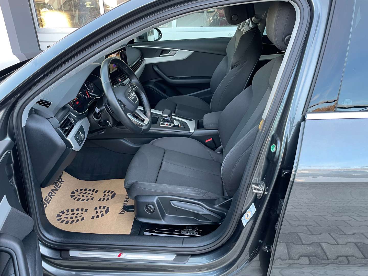 Audi A4 S Line Avant 35 TDI - 2022 - Joinsteer - #9