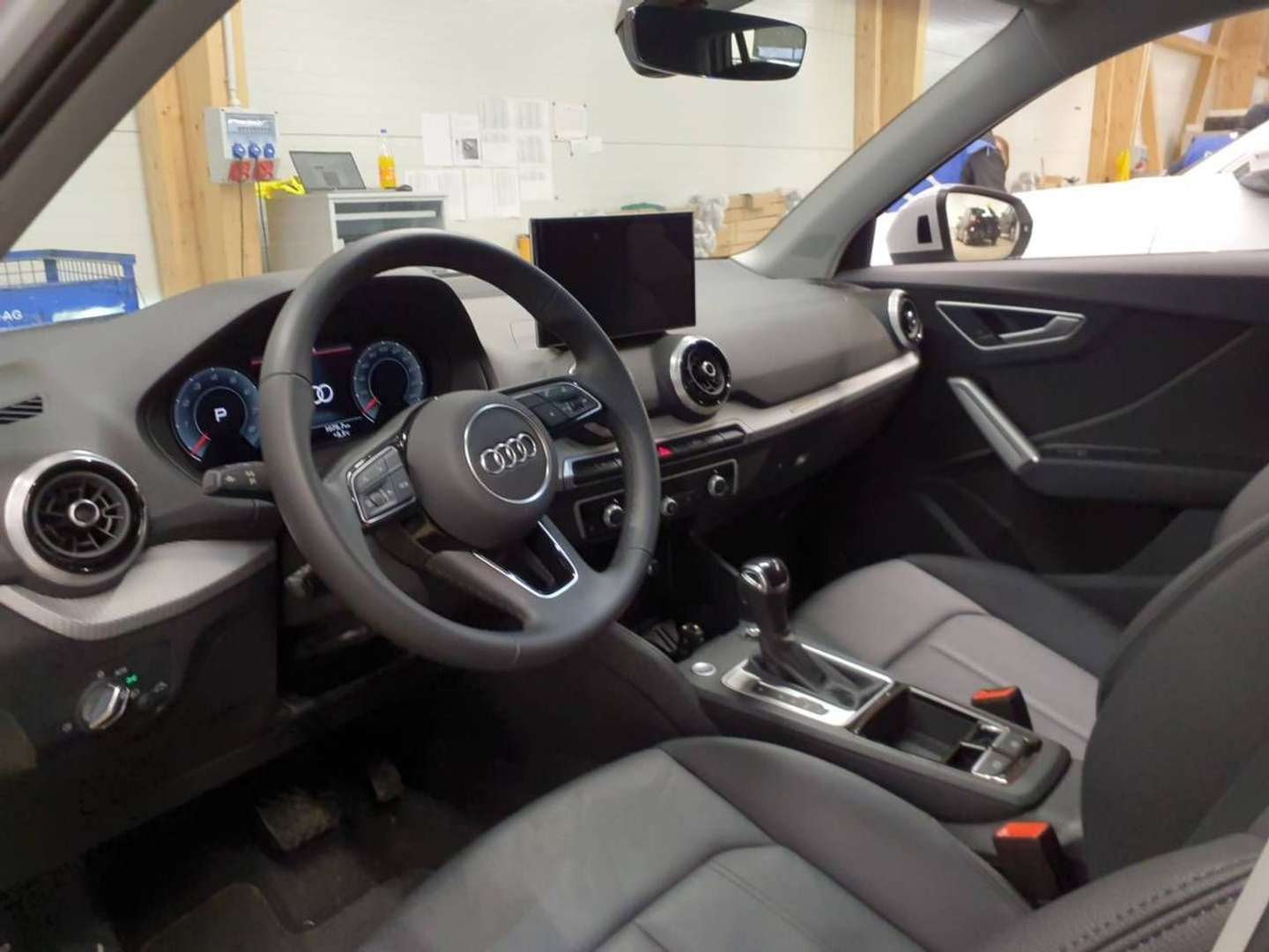 Audi Q2 S Line 35 TFSI - 2025 - Joinsteer - #3