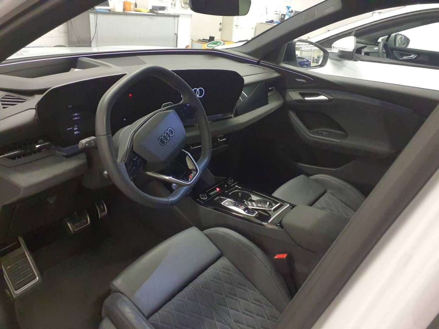 Audi Q6 E-tron S Line 55 - 2024 - Joinsteer - #3