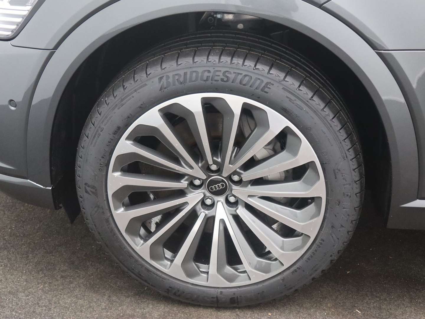 Audi Q8 E-tron S Line 55 - 2024 - Joinsteer - #16