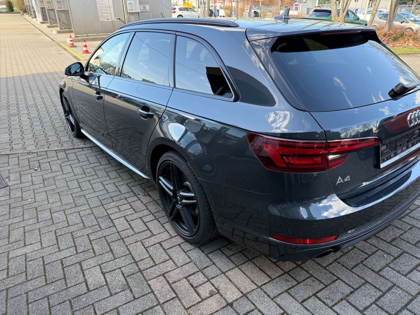 Audi A4 S Line Avant - 2018 - Joinsteer - #2