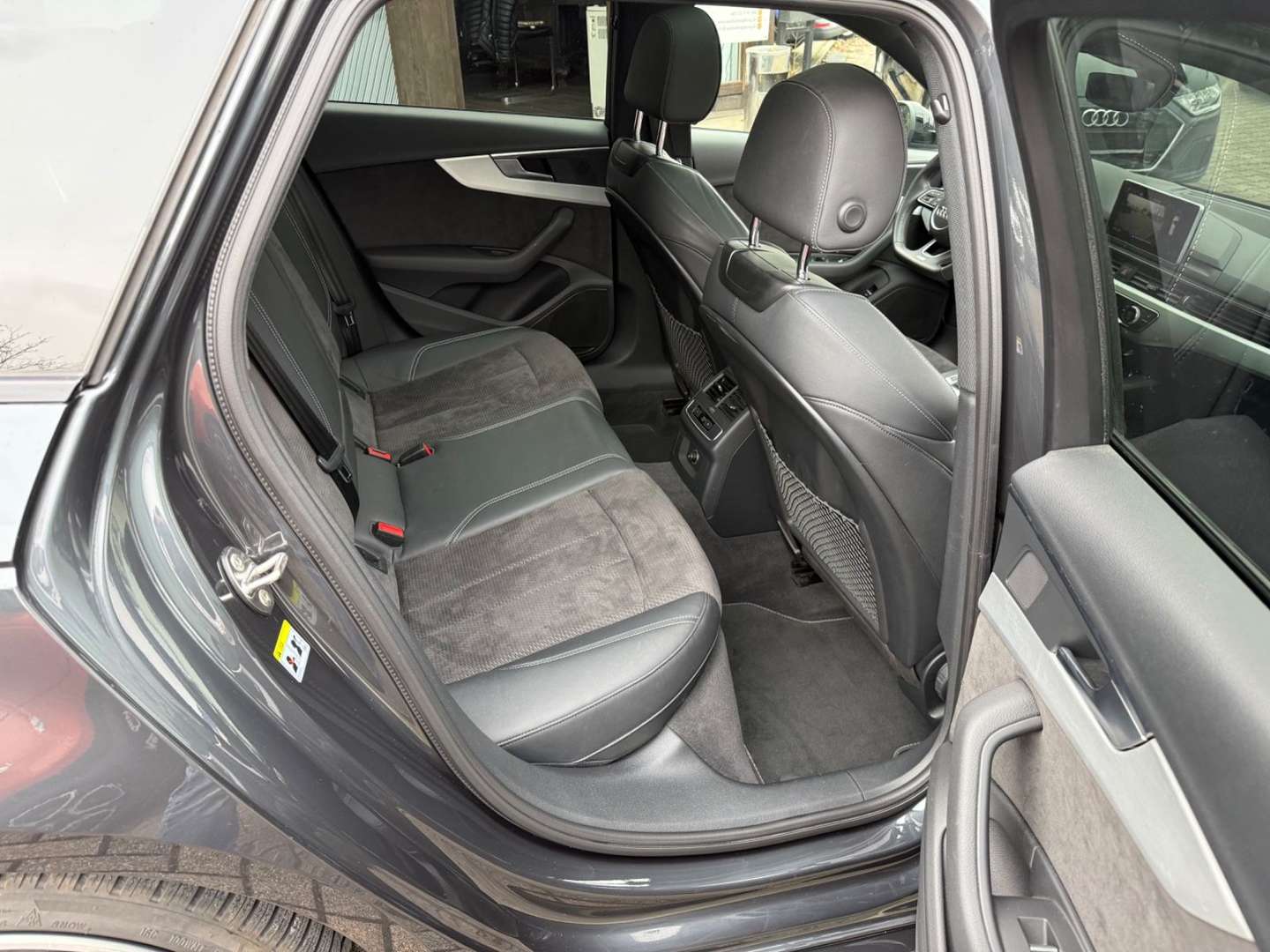 Audi A4 S Line Avant - 2018 - Joinsteer - #27