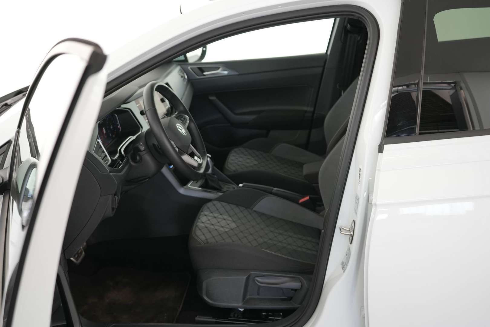 Volkswagen Taigo R-Line - 2025 - Joinsteer - #8