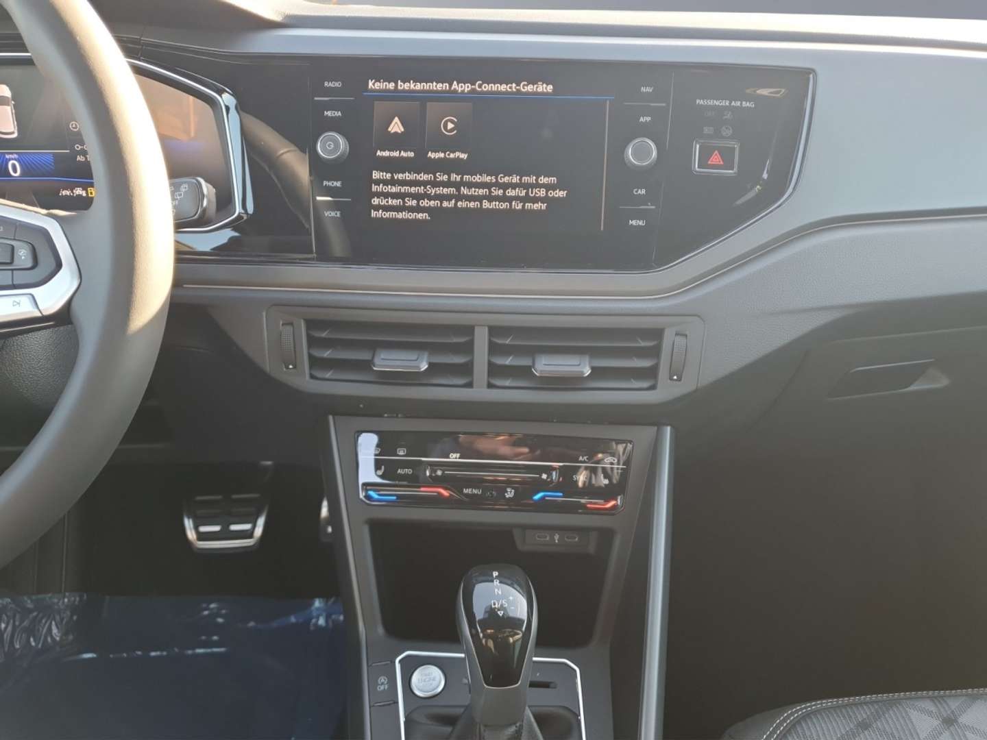 Volkswagen Taigo R-Line - 2025 - Joinsteer - #13