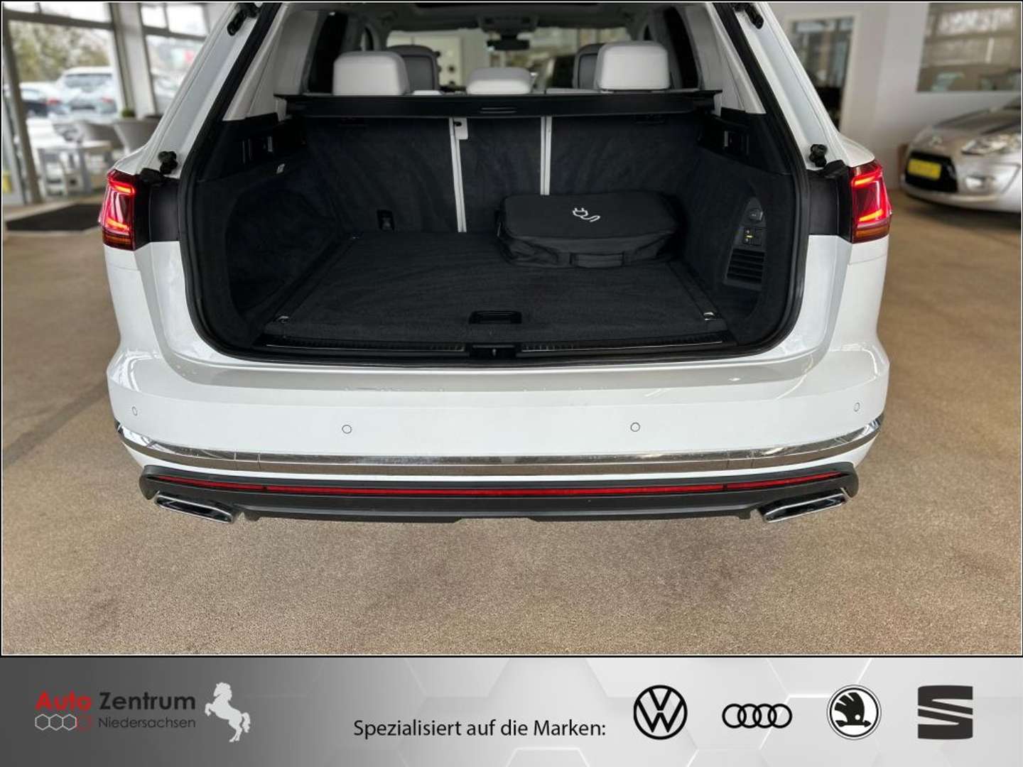 Volkswagen Touareg E-Hybrid Elegance - 2021 - Joinsteer - #7