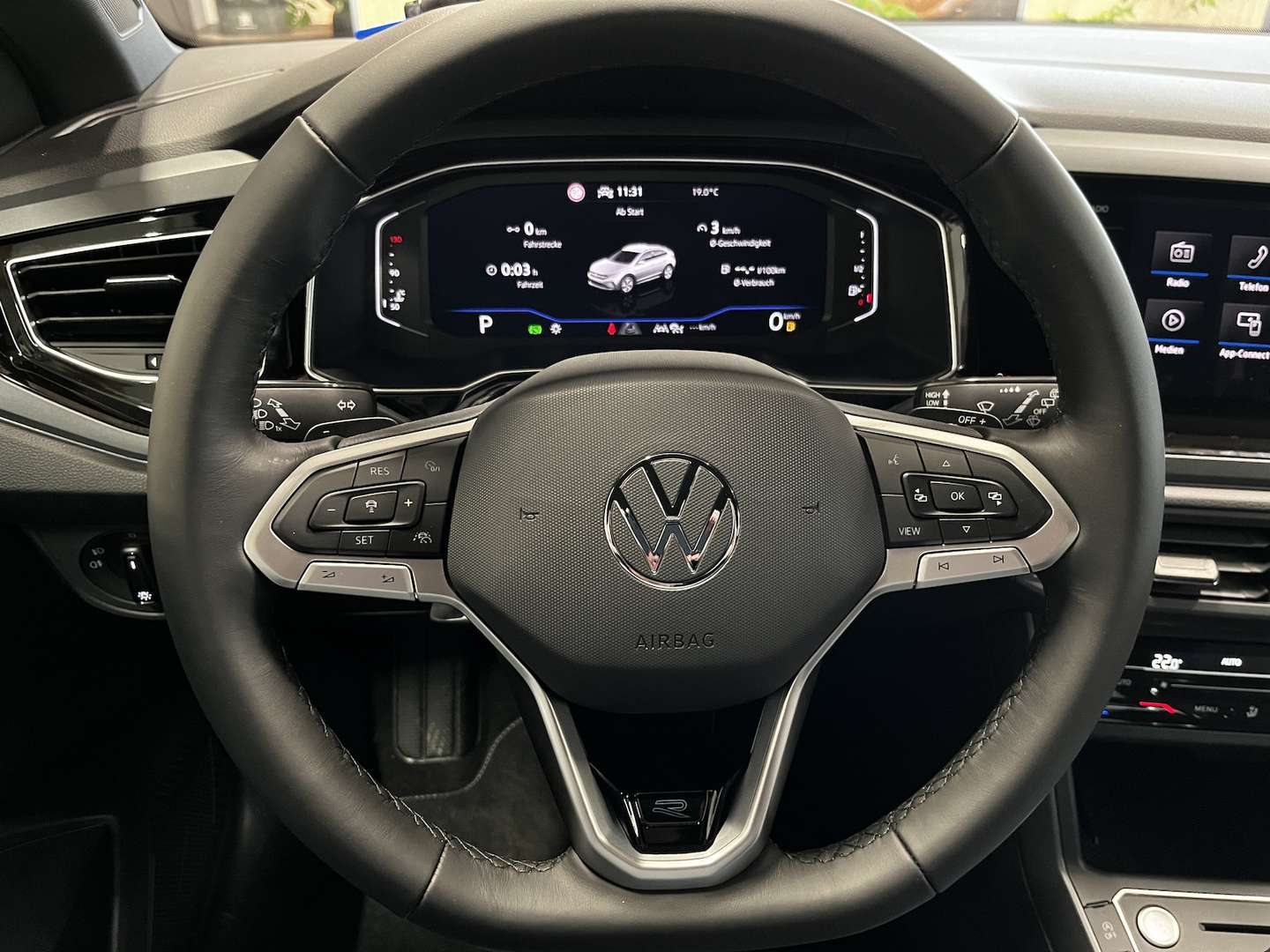 Volkswagen Taigo R-Line Edition - 2025 - Joinsteer - #10