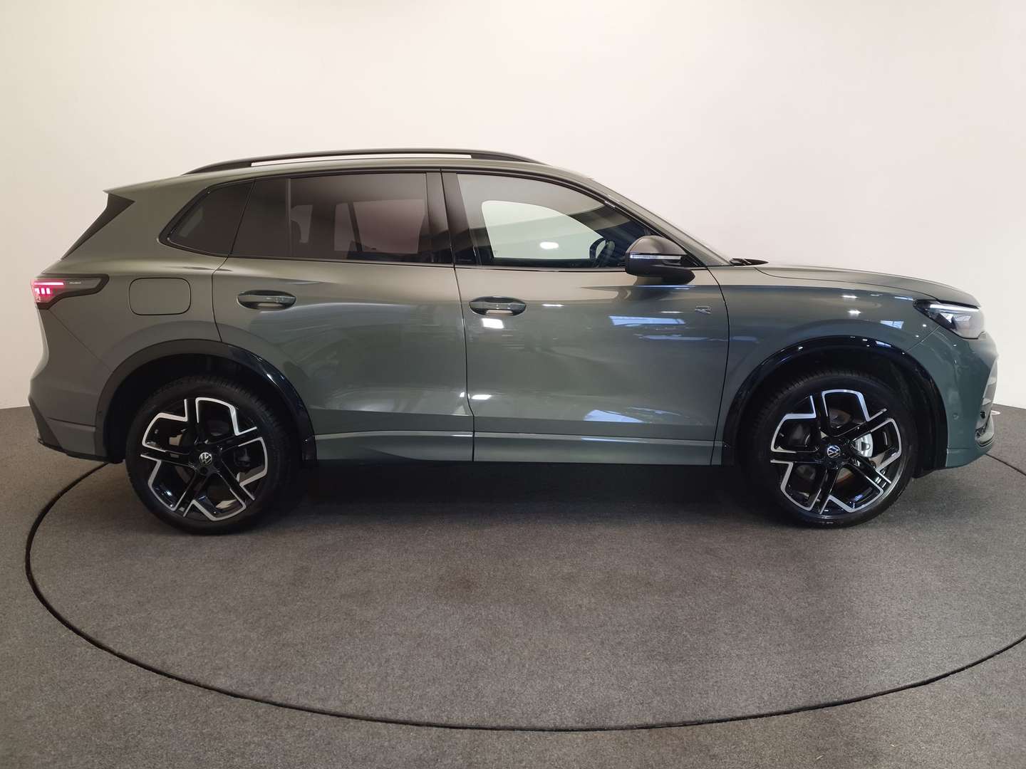 Volkswagen TIGUAN EHybrid R-Line - 2025 - Joinsteer - #5