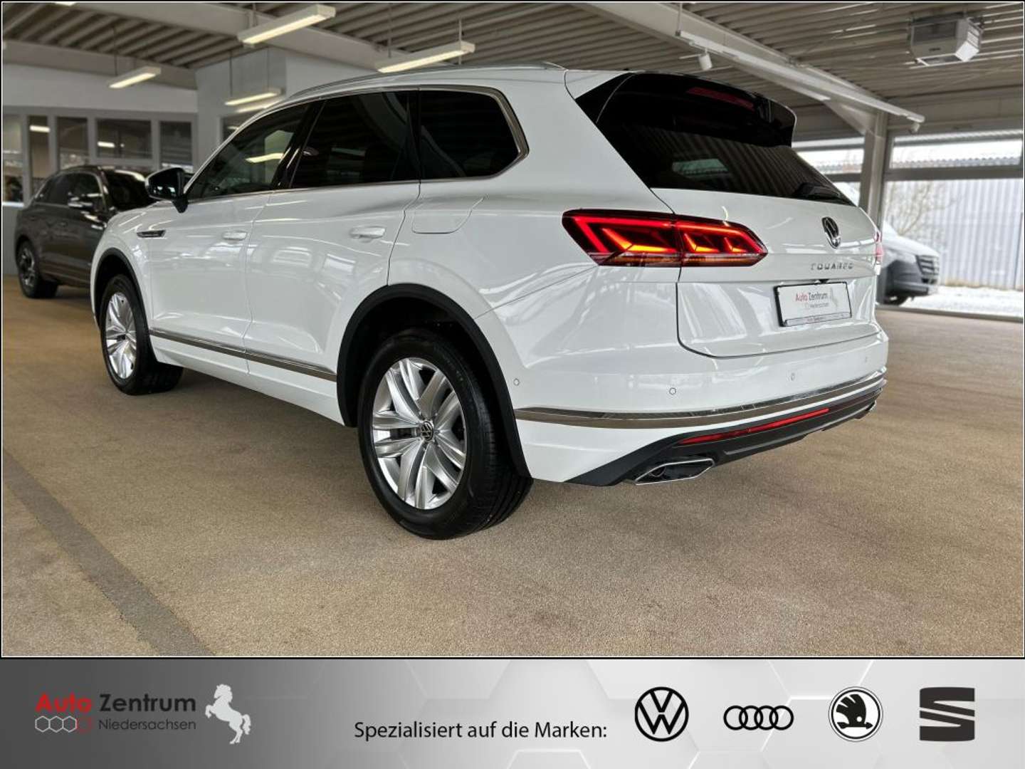 Volkswagen Touareg E-Hybrid Elegance - 2021 - Joinsteer - #10