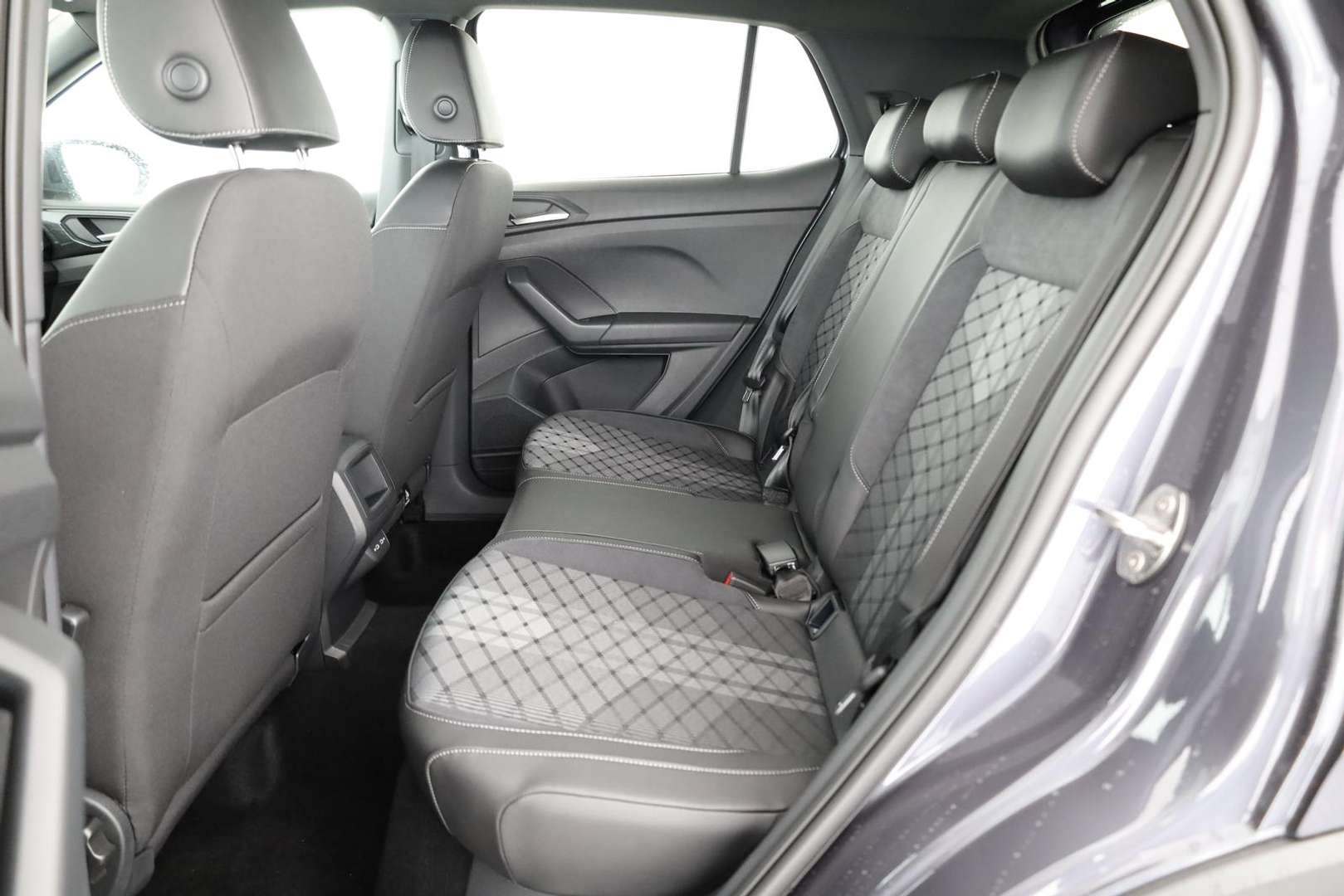Volkswagen T-CROSS R-Line - 2026 - Joinsteer - #12