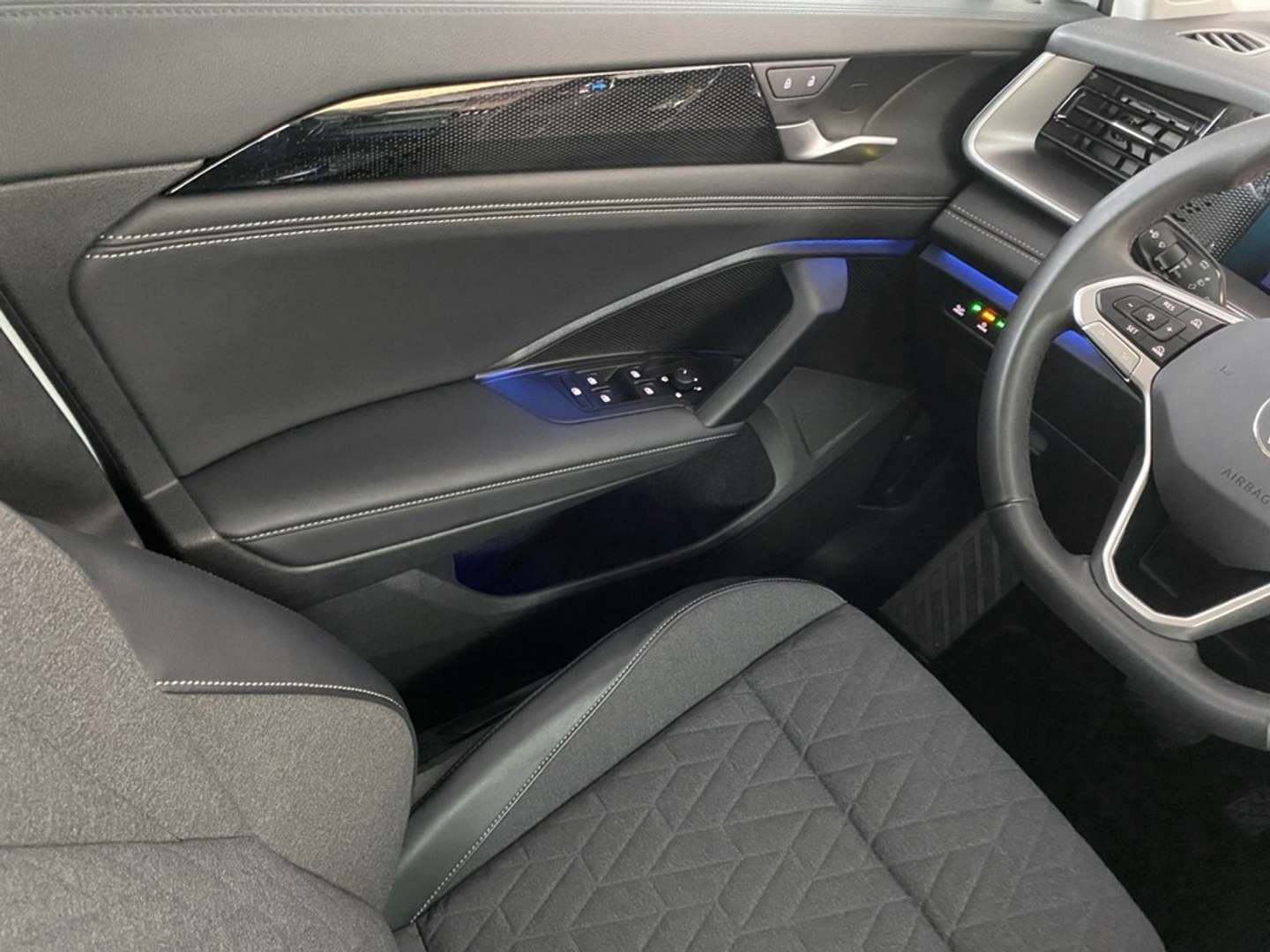 Volkswagen Tayron TDI 4Motion - 2025 - Joinsteer - #13