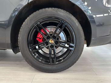 Porsche Macan S — photo 5