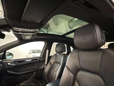 Porsche Macan S — photo 14