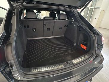 Porsche Macan S — photo 15